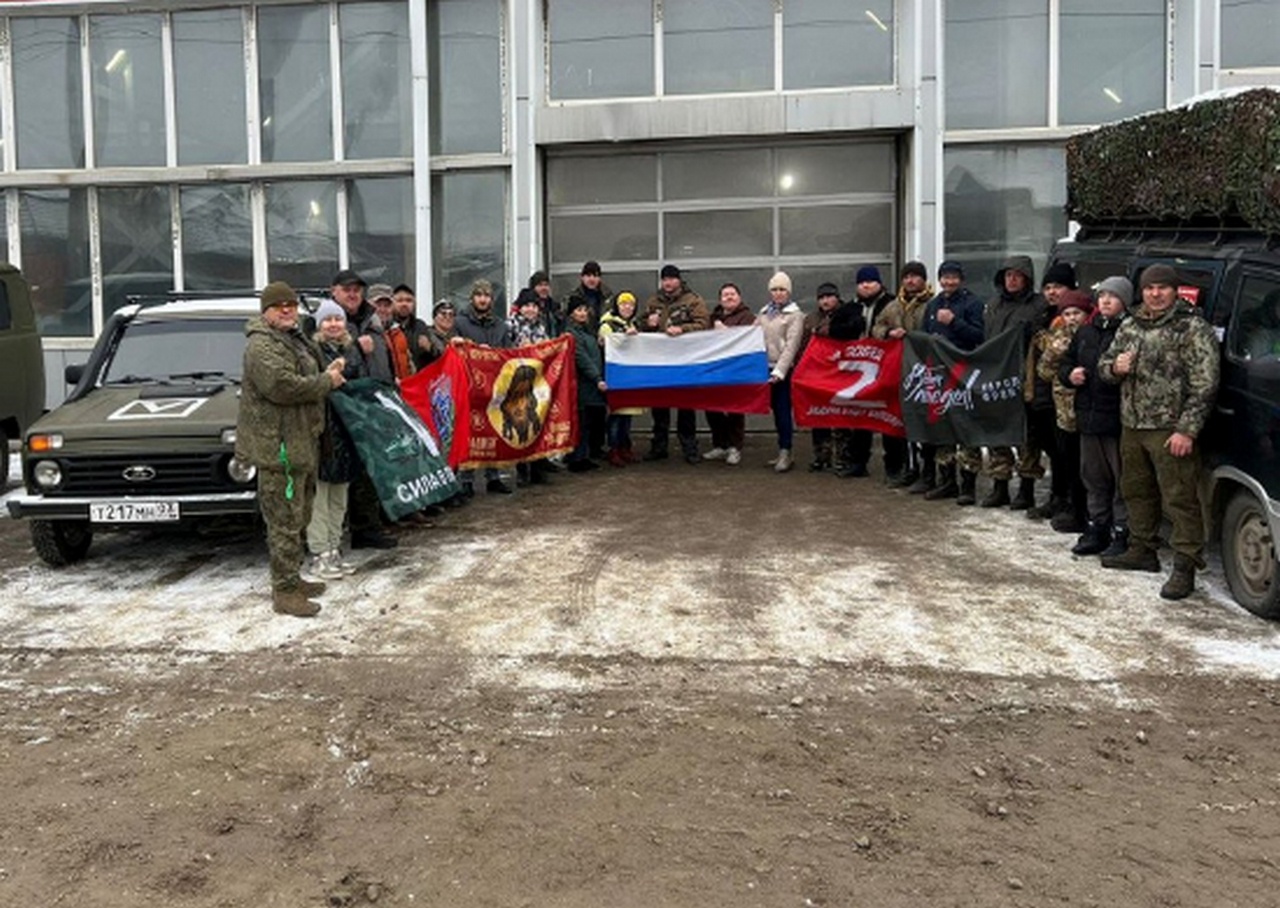 В Республике Бурятия волонтёры общественного движения «Всё для фронта, всё для победы» отправили три автомобиля высокой проходимости и мотоцикл в зону СВО.