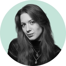 Рецензия на книгу. Екатерина Кубрякова «Голоса из окон: Ожившие истории петербургских домов»