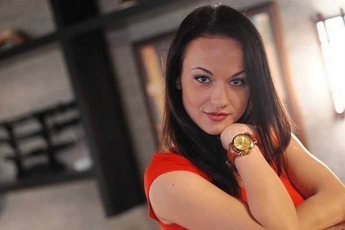 Жігітті порно видеоға байлаған