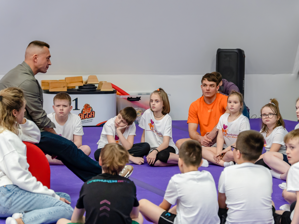 Дети из Семейного центра в Волоколамске пообщались с чемпионом Европы