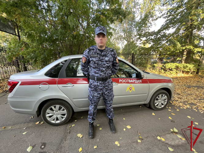 В Поморье бдительная супруга росгвардейца помогла по горячим следам обнаружить разыскиваемого рецидивиста укравшего товар из магазина