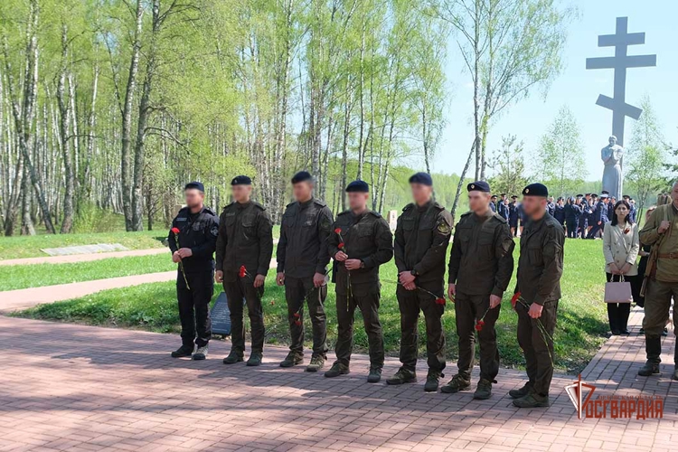 Бойцы СОБР «Орёл» приняли участие в перезахоронении бойцов Красной армии