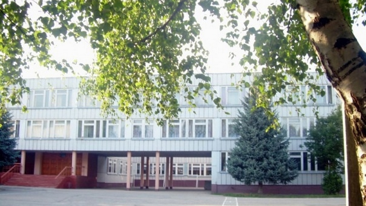 димитрова 52 курск на карте. курск улица димитрова 52. директор школы 52 курск нуянзина. школа 52 курск. школа 54 курск.