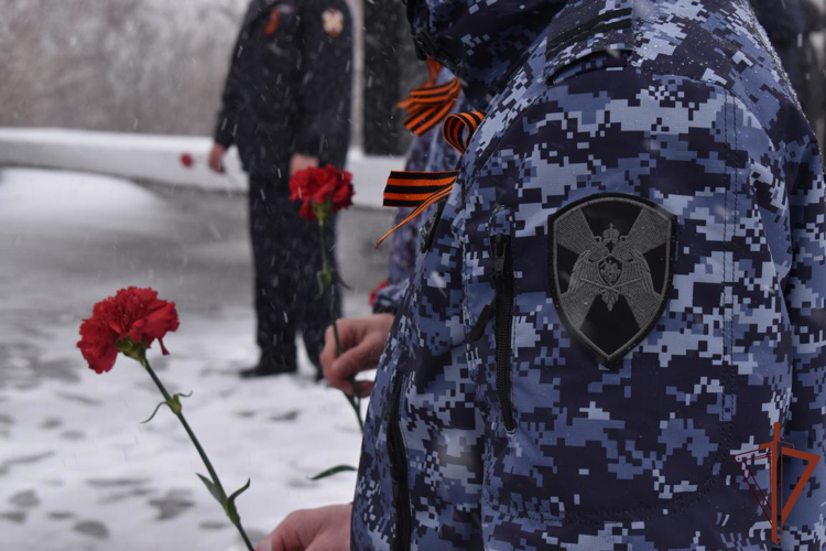 На Дальнем Востоке росгвардейцы стали участниками Всероссийского автопробега «Вахта памяти. Сыны Великой Победы»