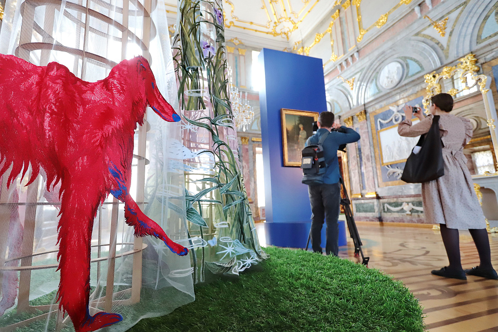 Любовь и верность в Русском музее. Выставку «Жизнь замечательных собак» ждали все, кто дружит с четвероногими друзьями | ФОТО Дмитрия СОКОЛОВА