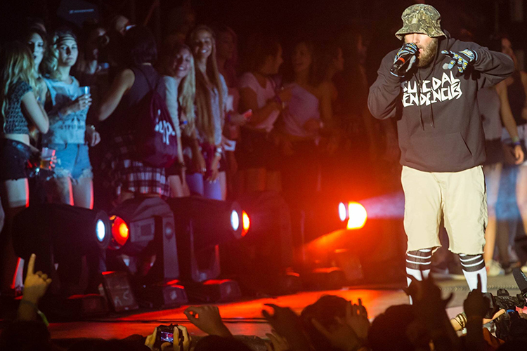 Концерт рэпкор-группы Limp Bizkit в Казани прошел в «Баскет-холле» в ноябре 2015 года