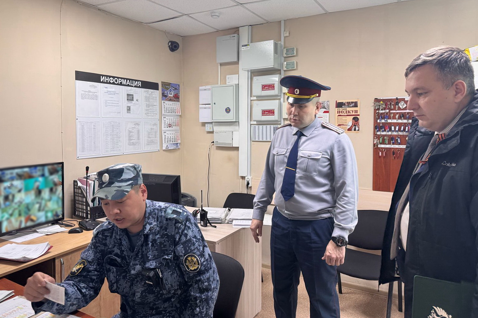 Начальник Главного управления Минюста России по Приморскому краю посетил один из участков, функционирующих как исправительный центр, в Бурятии 
