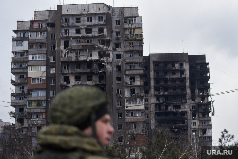 Эвакуация людей из осажденного Мариуполя. Украина, армия, украина, мариуполь, военный, солдат, гуманитарная катастрофа, следы бомбандировки