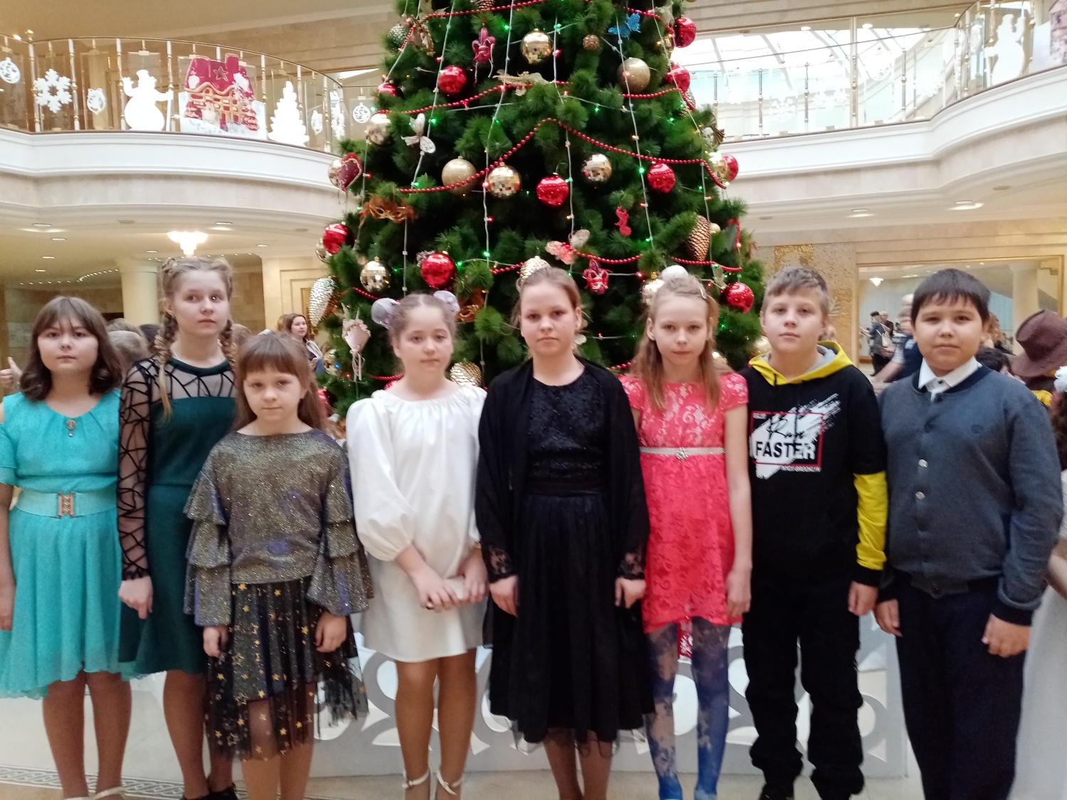 Губернаторская рождественская елка. Губернаторская елка мурманск 2021. Какого числа проходит губернаторская елка. Новый год в мурманске губернаторская елка. Какого числа проходит губернаторская елка.