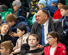 Важное событие объединило юных спортсменов из пяти городов УрФО – стартовал открытый турнир города Ханты-Мансийска по хоккею среди детских команд «Югорка»