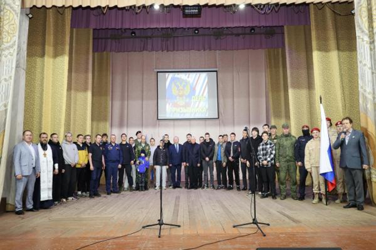 Представитель территориального управления Росгвардии принял участие в Дне призывника