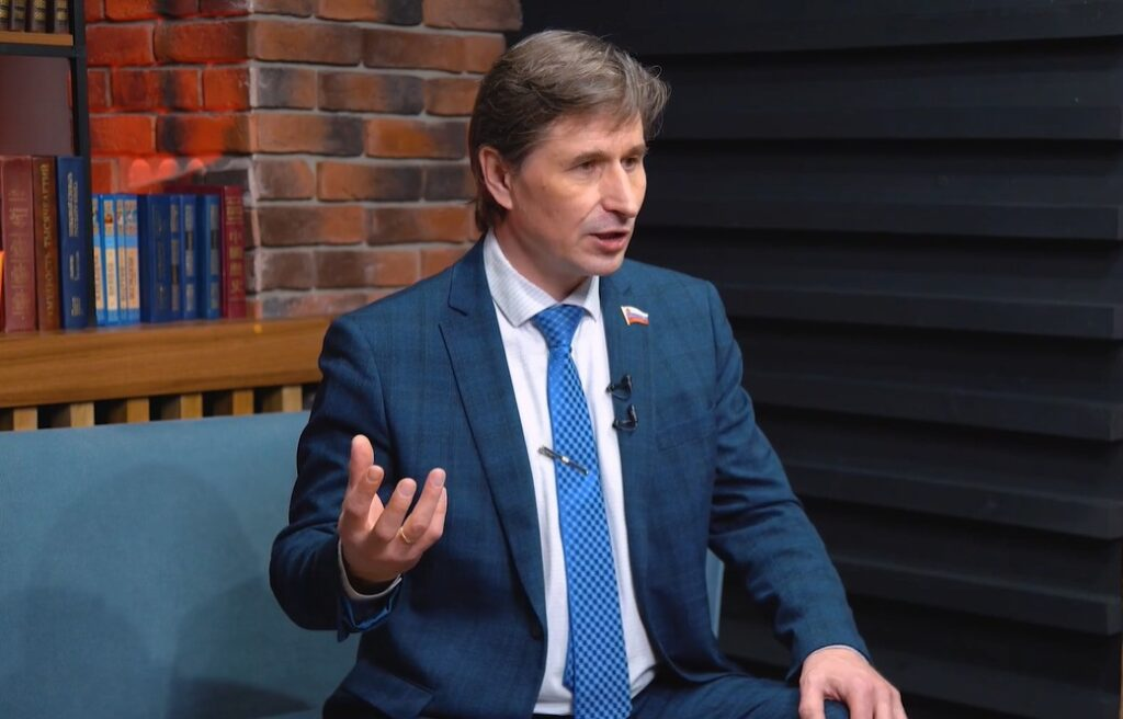 Наливайки в многоэтажках раздражают владимирцев. В Госдуме предложили их закрыть