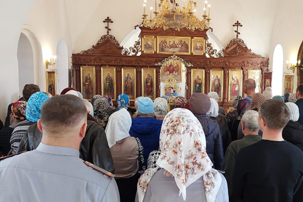 Представители руководства и сотрудники УФСИН России по Амурской области приняли участие в престольном празднике храма иконы «Всех скорбящих Радость»