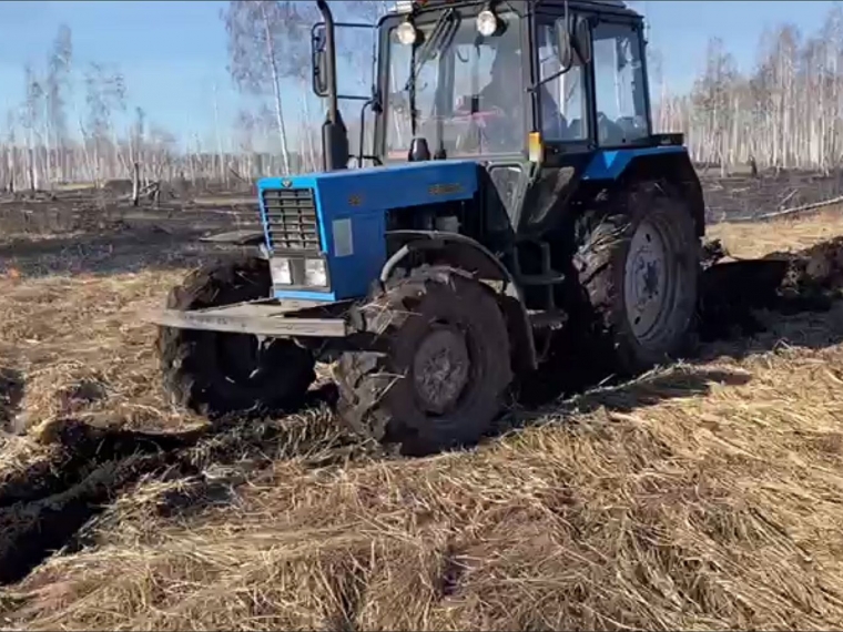 В Омской области удалось потушить первый лесной пожар