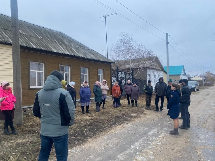 Публикация в СМИ заставила чиновников заняться дорогой под Саратовом