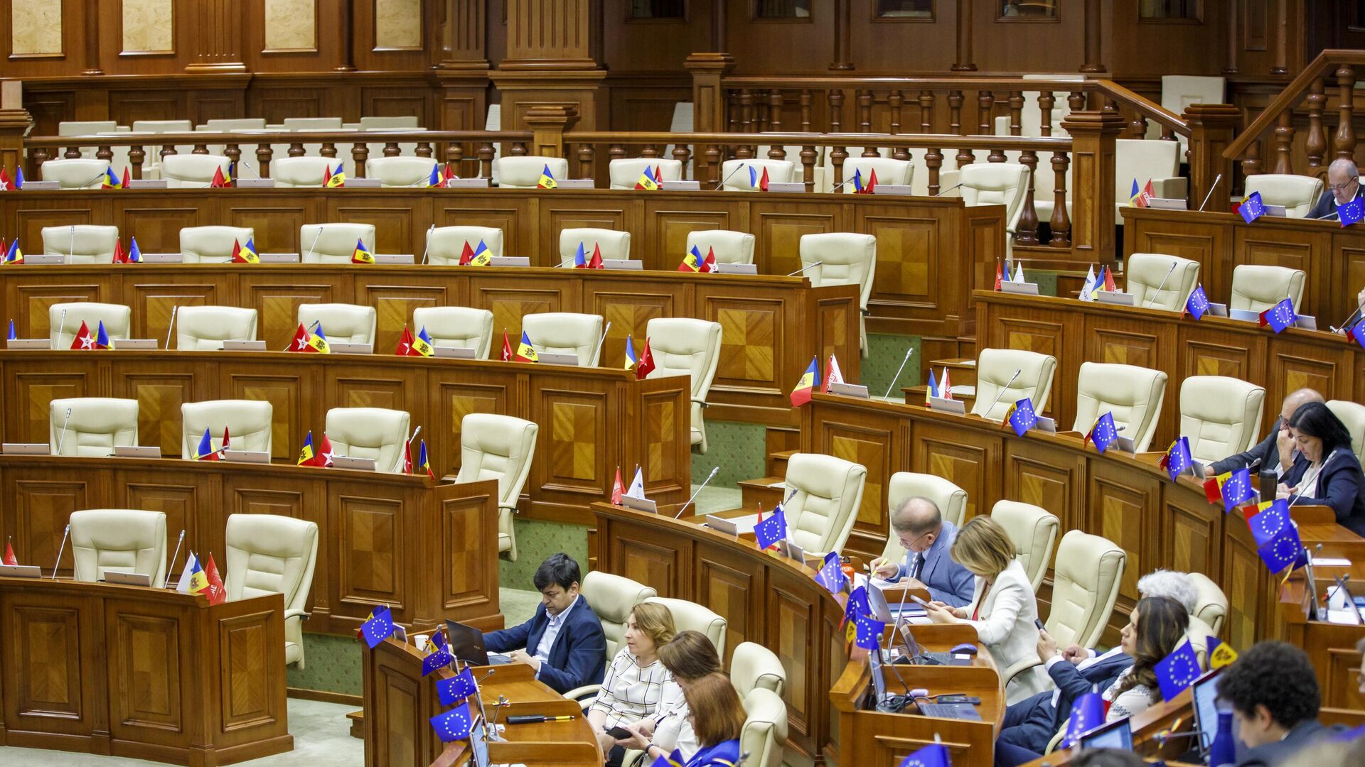 Оппозиция покинула заседание парламента Молдовы - Sputnik Молдова, 1920, 10.04.2025