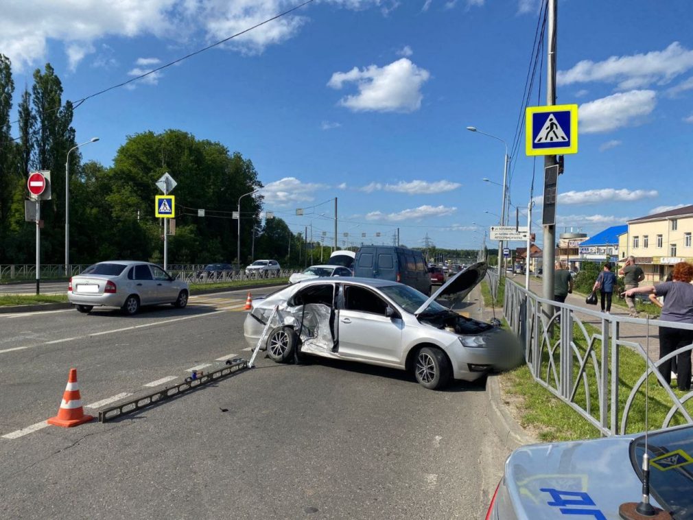 В результате травмы получили водитель нивы и два его пассажира