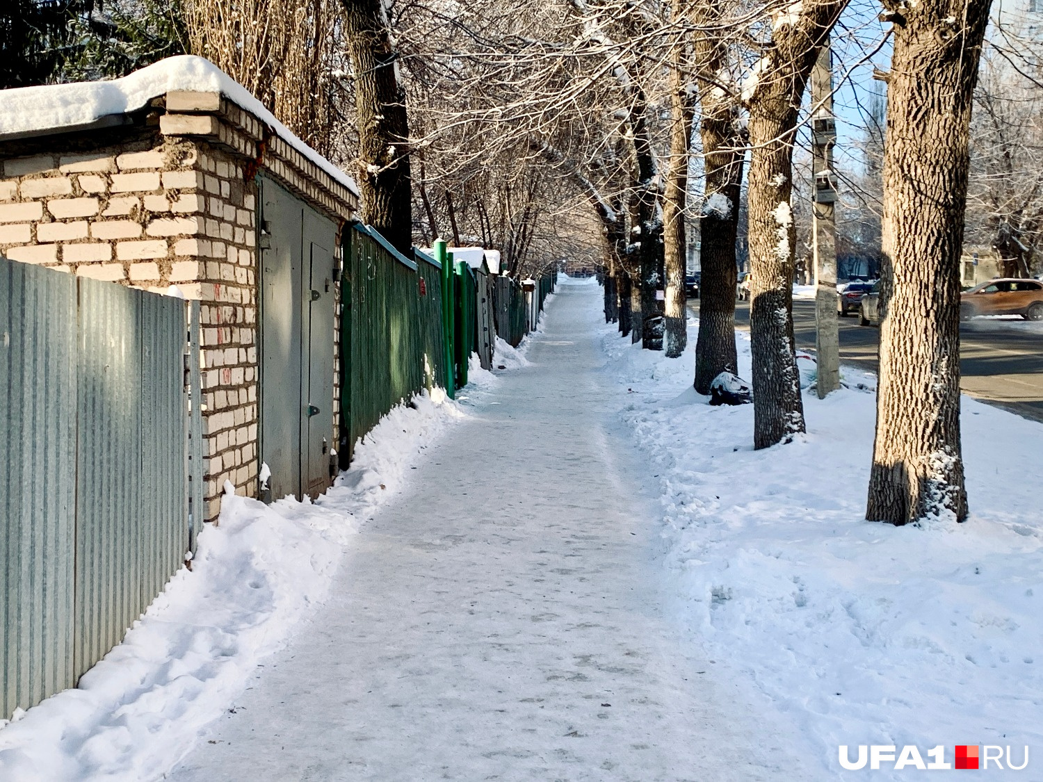 Улица Бессонова, подъем в сторону Комсомольской