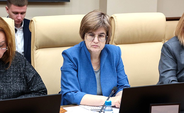 Круглый стол Комитета СФ по социальной политике «Доступность жизненно необходимых и важнейших лекарственных препаратов для льготных категорий граждан: проблемы и пути решения»