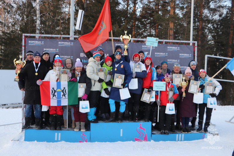 Иркутские спортсмены вошли в тройку призёров на соревнованиях МЧС России среди субъектов Сибири по лыжным гонкам
