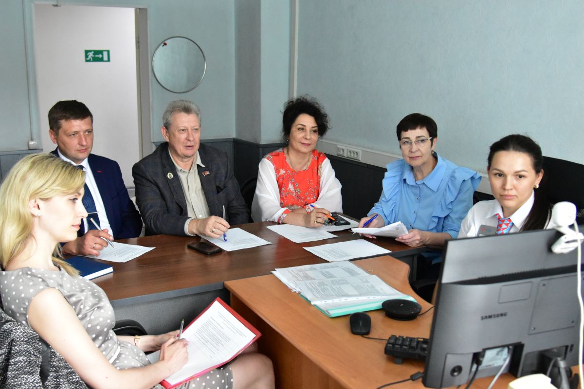 Хакасия работа сайт. Долина царей хакасия салбыкский курган. Сафроновский могильник хакасия. Хакасия стелла. Хакасия фото.