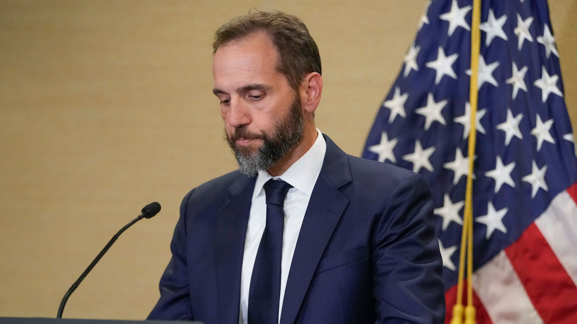 В США начали расследование в отношении занимавшегося делами Трампа спецпрокурора
