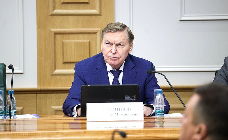 Круглый стол Комитета СФ по науке, образованию и культуре «Воспитание и просвещение как инструменты формирования личности в современном обществе» (в рамках XIV Рождественских парламентских встреч)