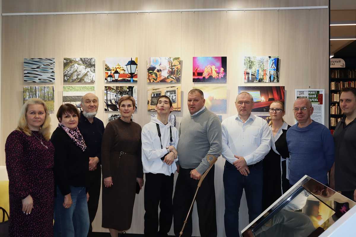 Через свои фотографии Тимур делится с миром своим уникальным творческим видением.