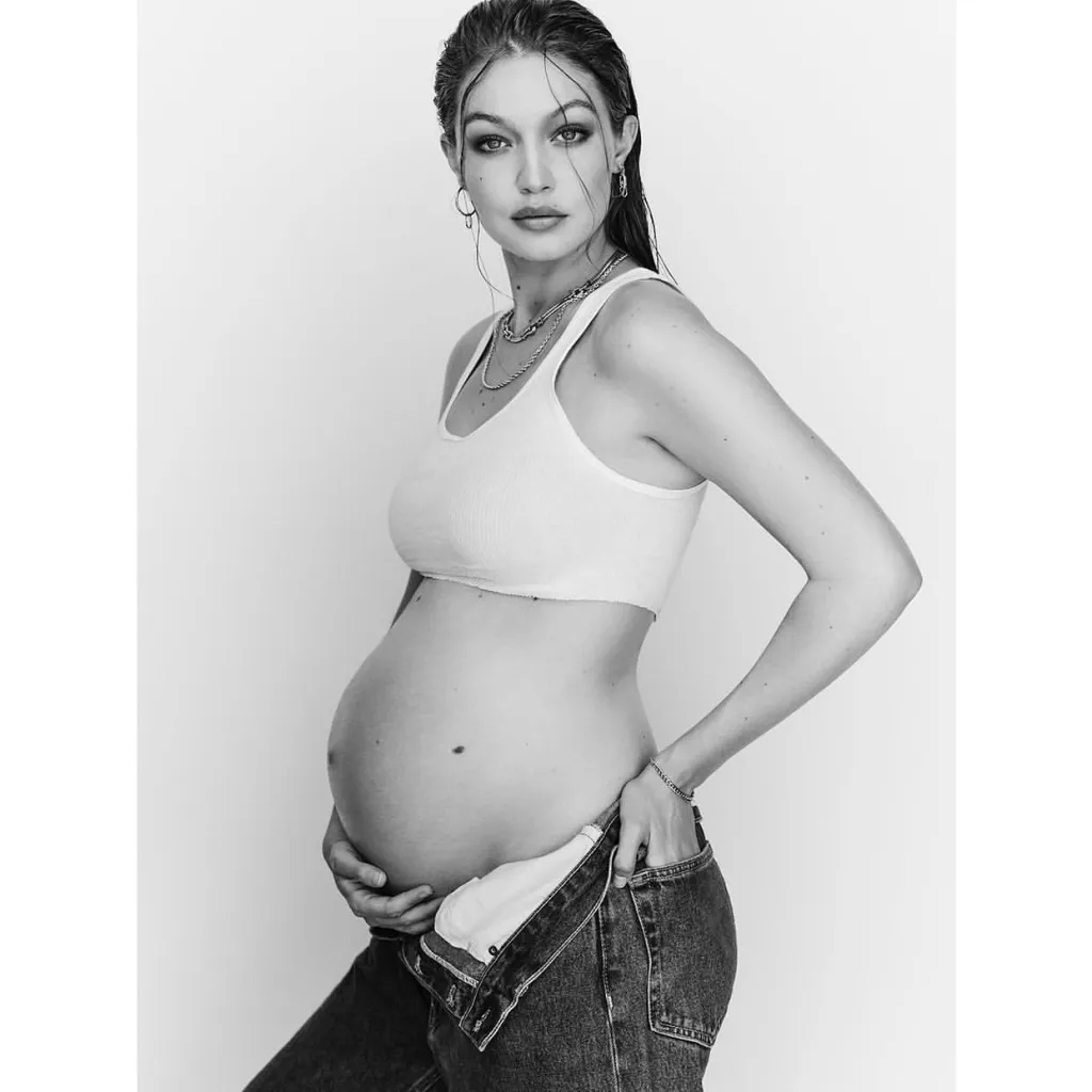 7 идей для фотосессий беременности от звёзд: Кайли Дженер, Рианна, Джиджи Хадид и другие