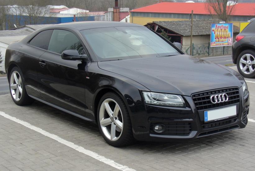 Audi A5 Coupé S-Line Phantomschwarz