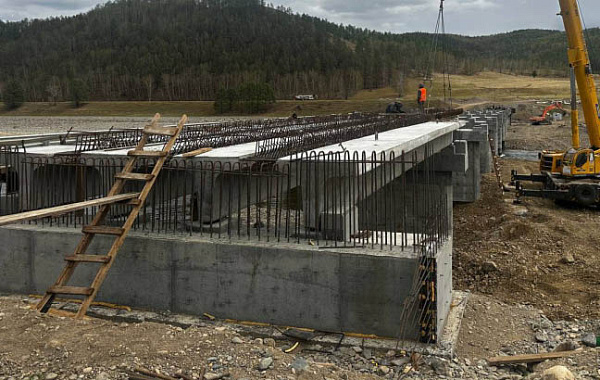 Устройство всех опор нового моста в районе Бурятии завершат в начале лета