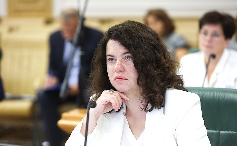 Совещание Комитета СФ по экономической политике по вопросу консервации объектов культурного наследия, находящихся в неудовлетворительном состоянии, относящихся к федеральной собственности