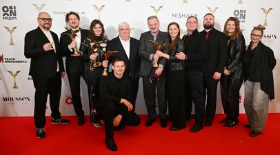 Съёмочная группа фильма «Ветер» — лауреаты 39-й премии «Ника» в номинации «Лучший игровой фильм»