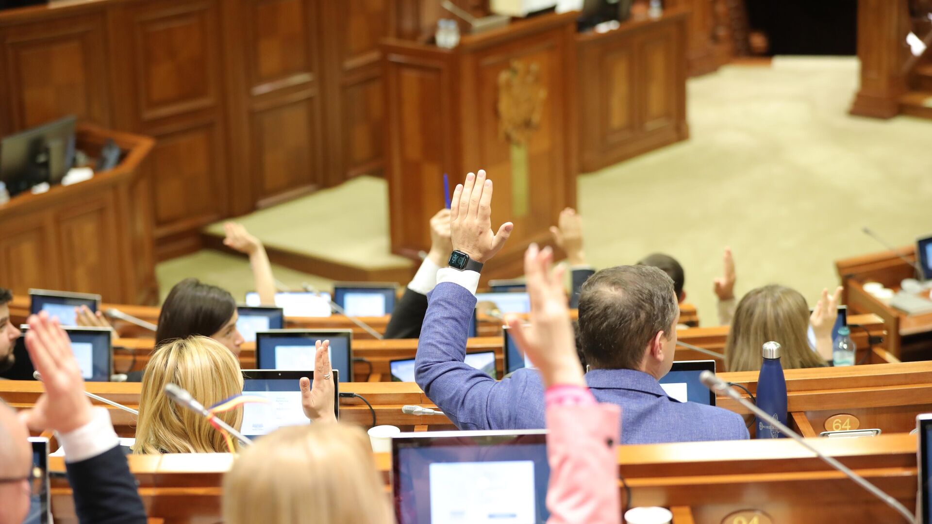 Заседание парламента Молдовы - Sputnik Молдова, 1920, 13.05.2026