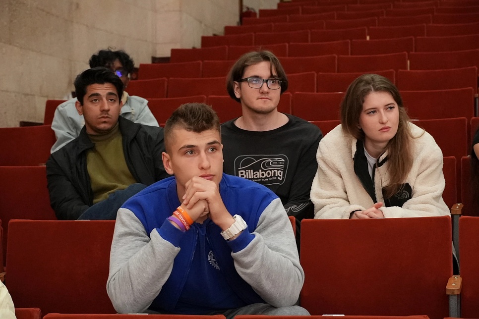 День волонтера 2023 в гулькевичи. Сколько добровольцев в 2023. Сколько добровольцев в 2023. Картинки к году добровольца 2023. Выкса фестиваль 2023 волонтеры.