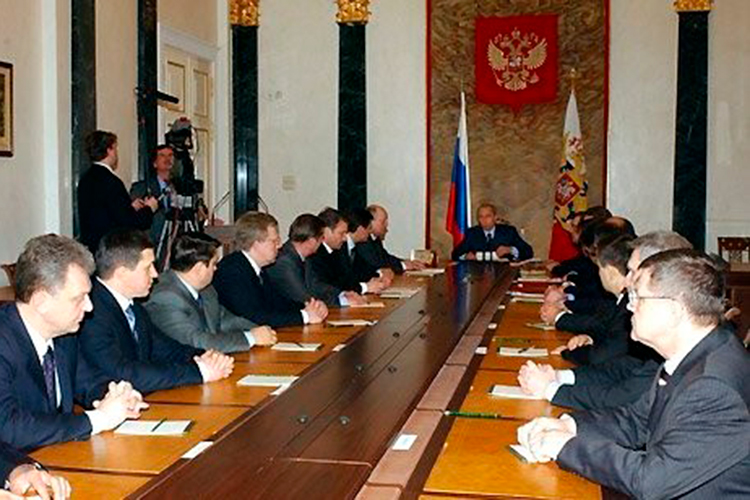 «Первое, что он и его команда сделали и абсолютно правильно, — поменяли руководство силовых структур»