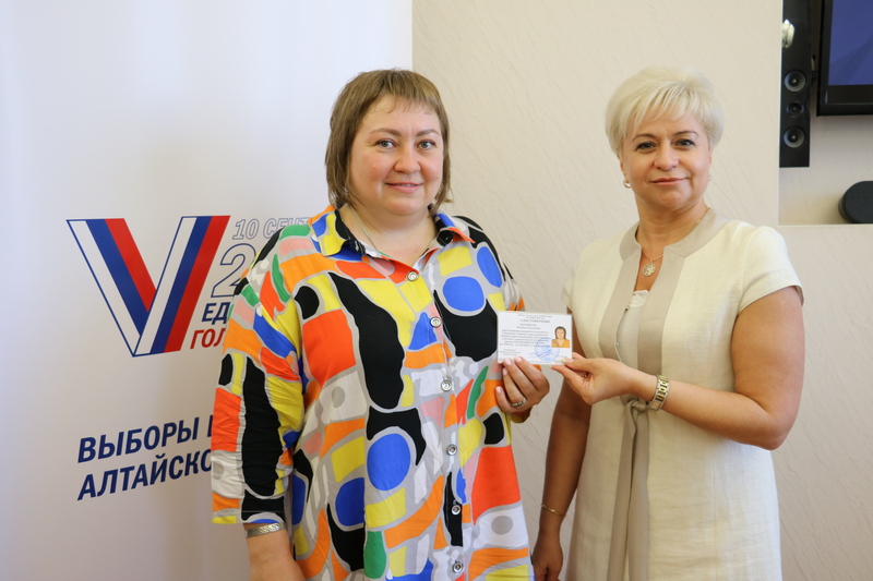 Крайизбирком зарегистрировал второго кандидата на должность Губернатора Алтайского края