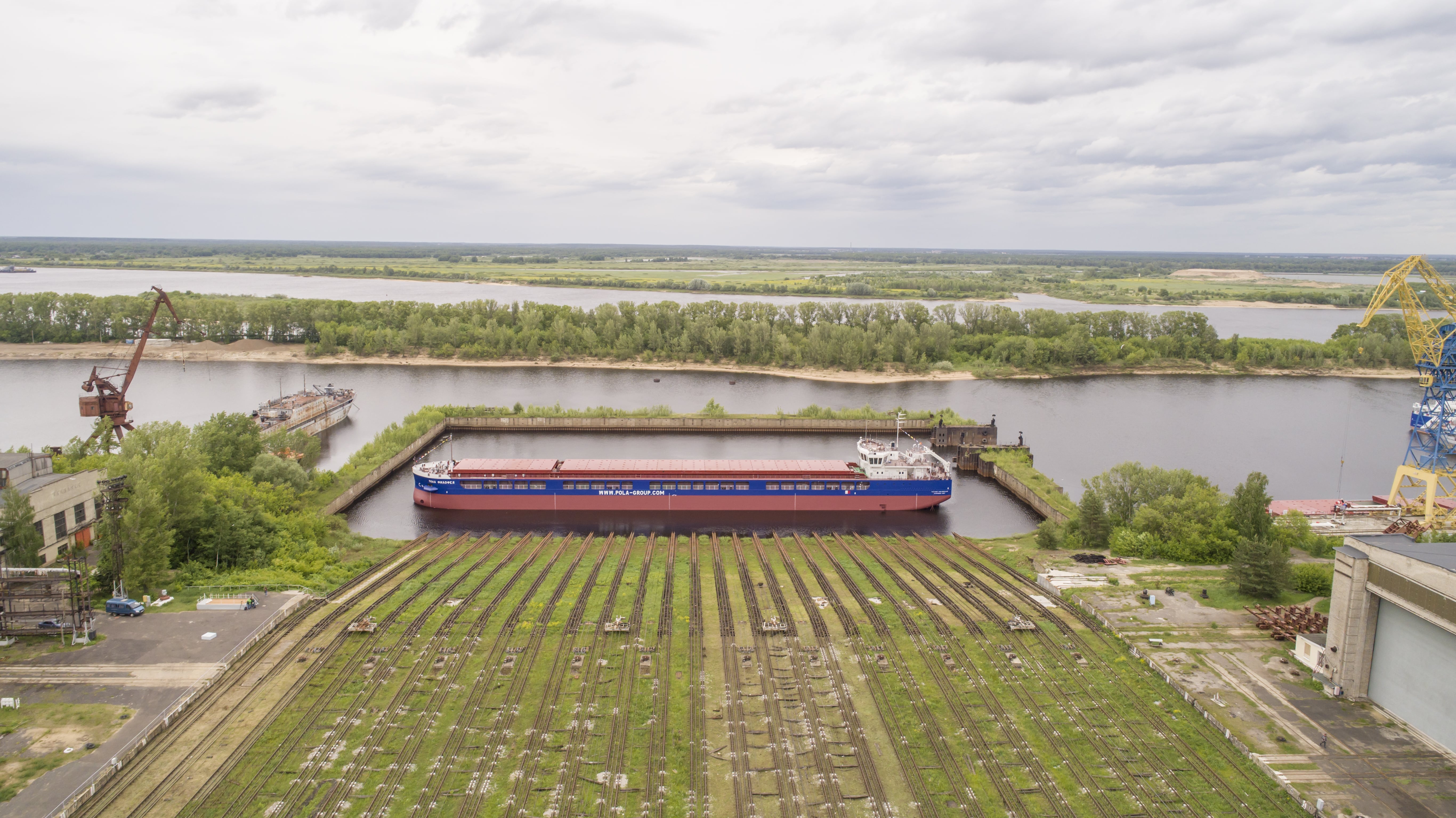 Заводы сормово нижний новгород. ПАО красное Сормово. Завод красное Сормово. Судоремонтный завод Сормово. Красное Сормово город.