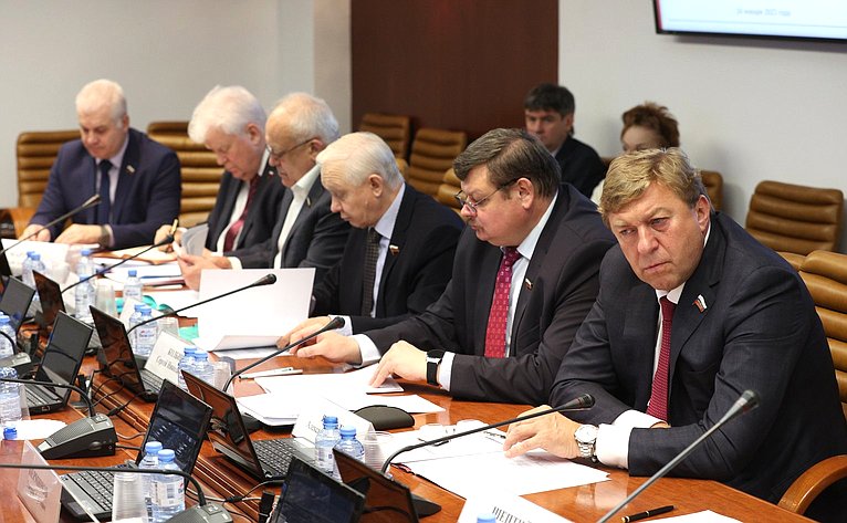 Совещание Комитета СФ по обороне и безопасности