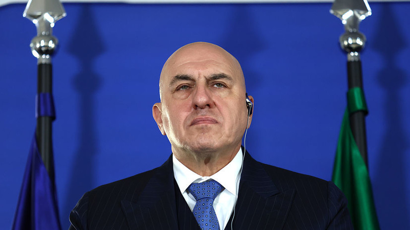 Захарова: глава МО Италии не знает, как Зеленский борется с наркоманией