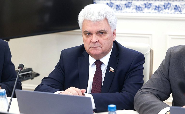 Петр Тултаев