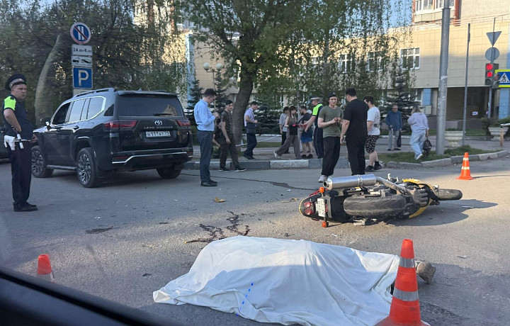 На улице Фрунзе в Туле насмерть сбили мотоциклиста