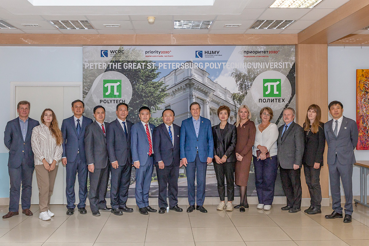 СПбПУ посетили представители Педагогического университета Центрального Китая 