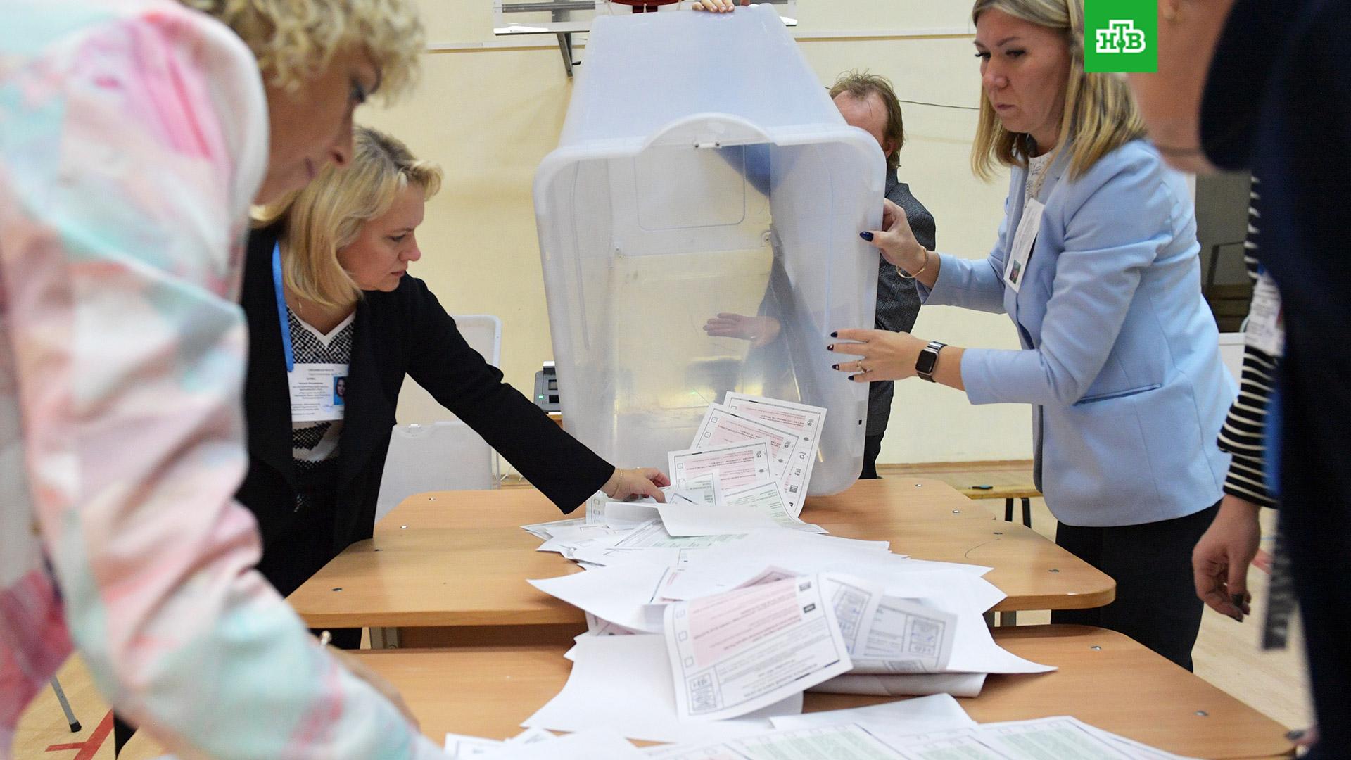 Маленькая явка на выборах. Голосование на выборах Москва 2023. Урна для бюллетеней.