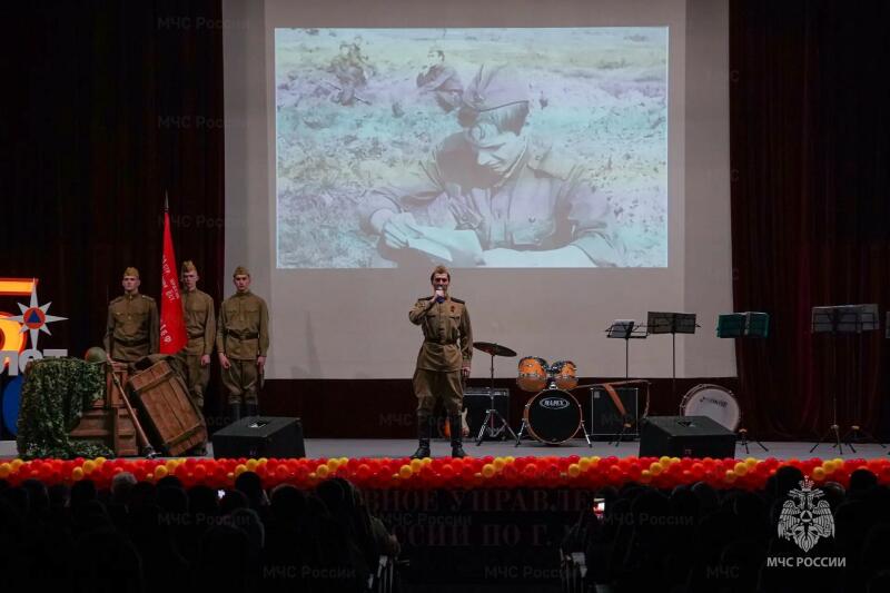 Память и подвиг: День Победы в столичном управлении МЧС России