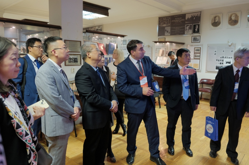 На экскурсии в Центре истории СГУПСа