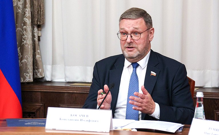 Константин Косачев