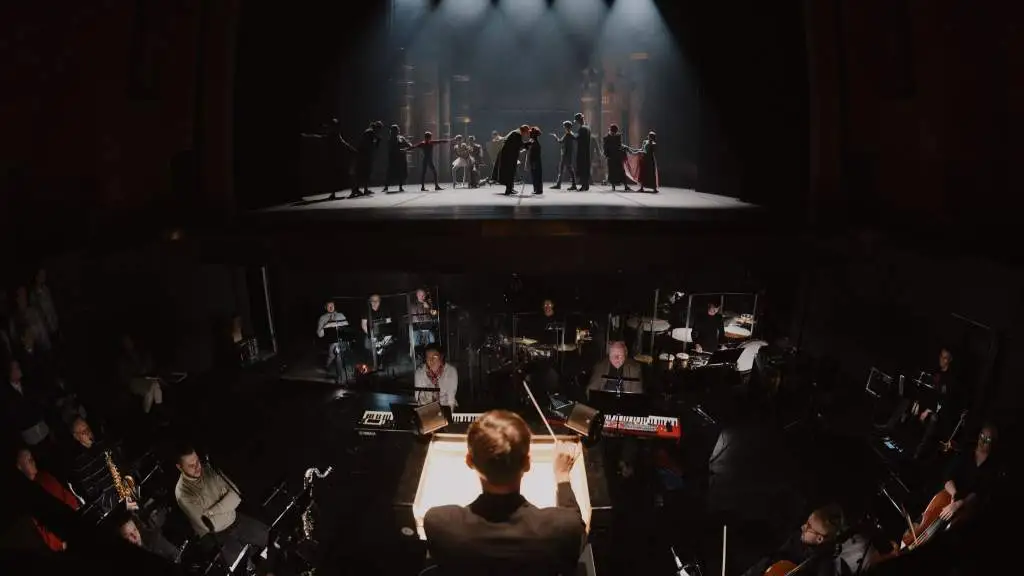 «Матильда»: музыкальное путешествие для всей семьи, полное света и храбрости