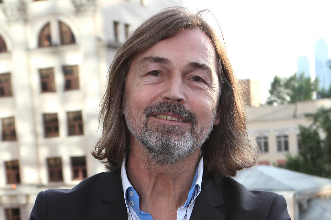 Никас сафронов жизнь. Российский художник никас сафронов. Московский художник никас сафронов. Никас сафронов молодой. Никас сафронов.