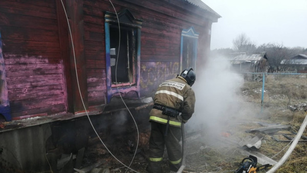 В страшном пожаре в Шигонском районе погиб человек